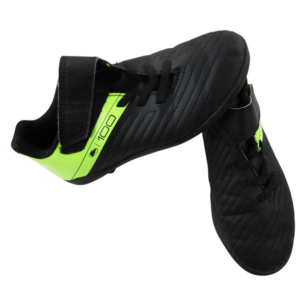 Voetbalschoenen - KIPSTA - Maat 31 – Tweedehands baby- en kinderkleding van  – Les Ptits Potes