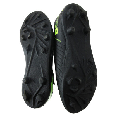 Chaussures de foot - KIPSTA - Pointure 31 – Vêtement d’occasion bébé/enfant  – Les Ptits Potes